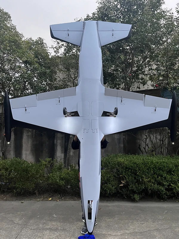 Aero L-39 — 3.5 m photo 6